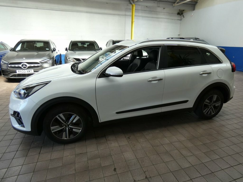Kia Niro 2 White #28
