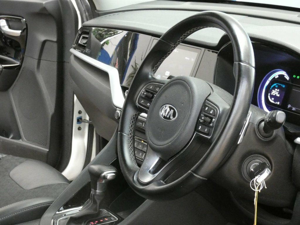 Kia Niro 2 White #60
