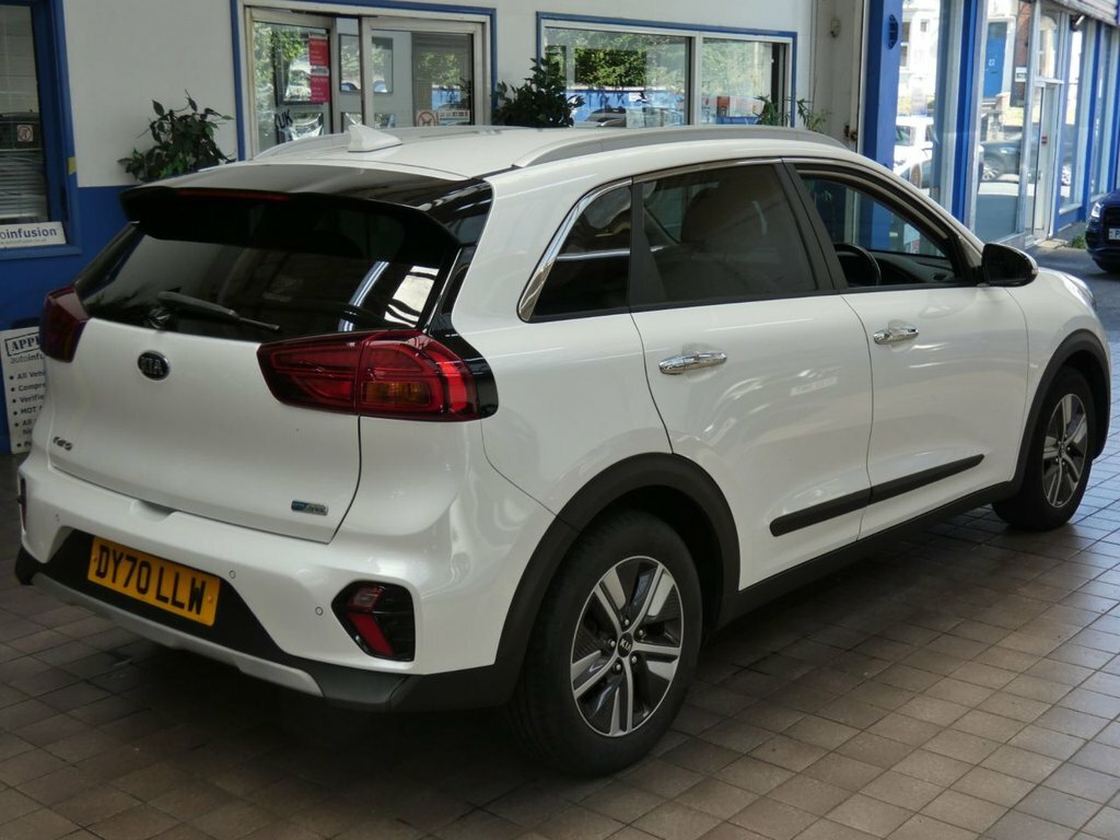 Kia Niro 2 White #33