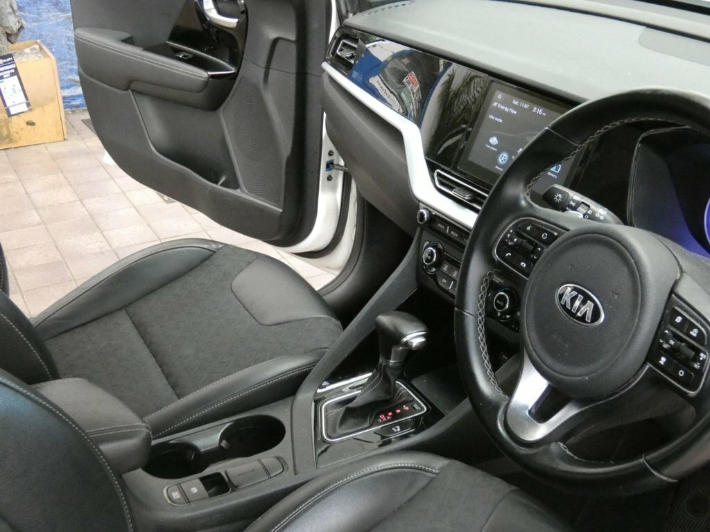 Kia Niro 2 White #39