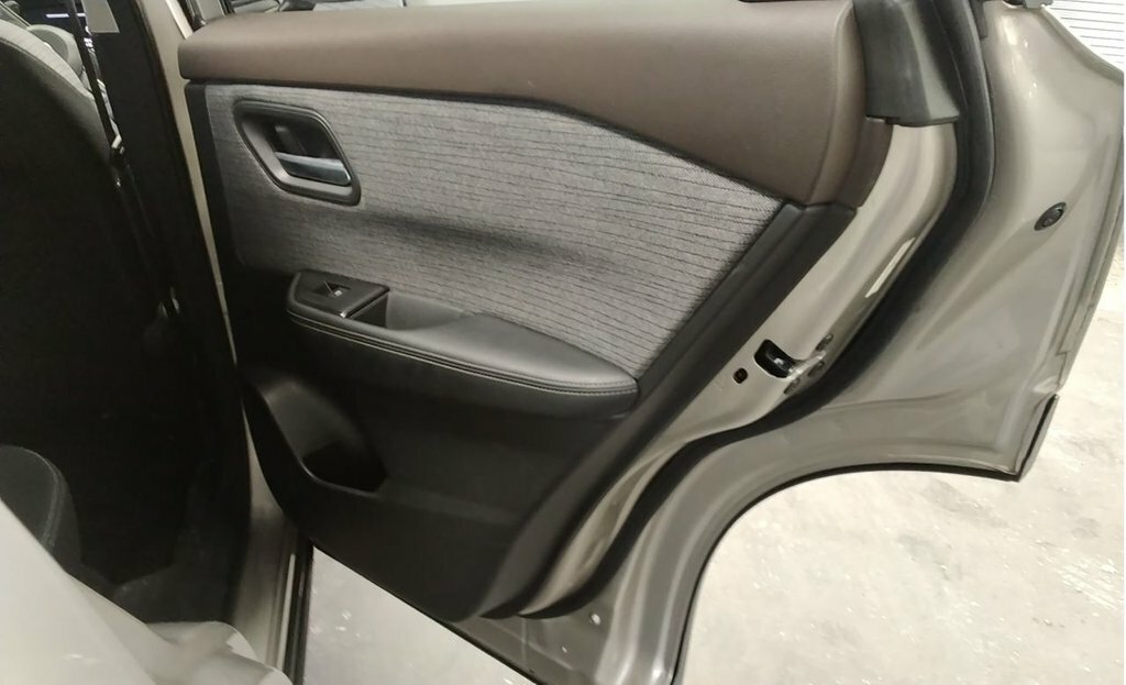 Nissan X-Trail 1.5L N-connecta Silver #6