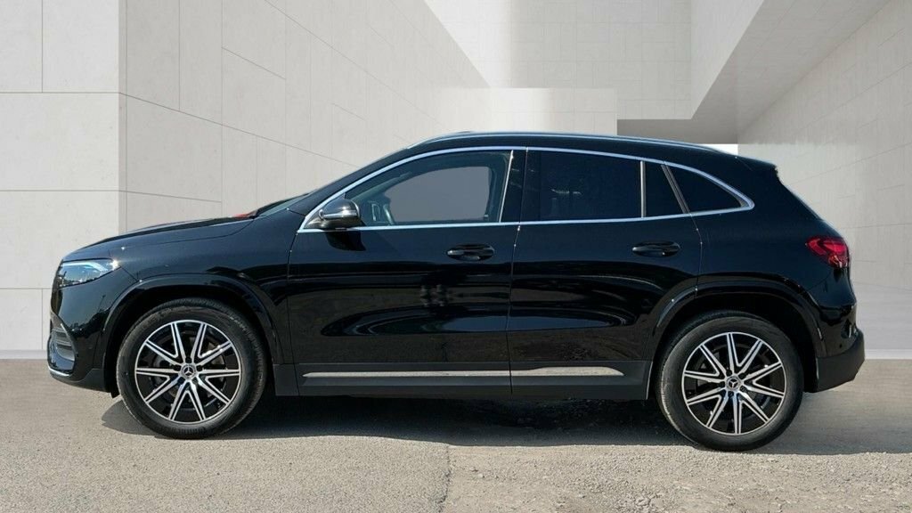 Mercedes-Benz EQA Suv Black #6