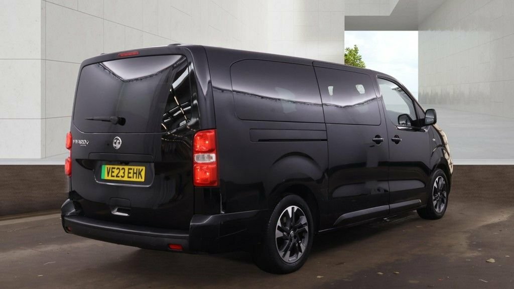 Vauxhall Vivaro Mpv Black #4