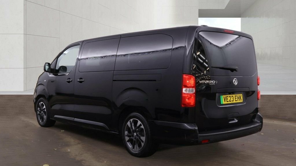 Vauxhall Vivaro Mpv Black #3