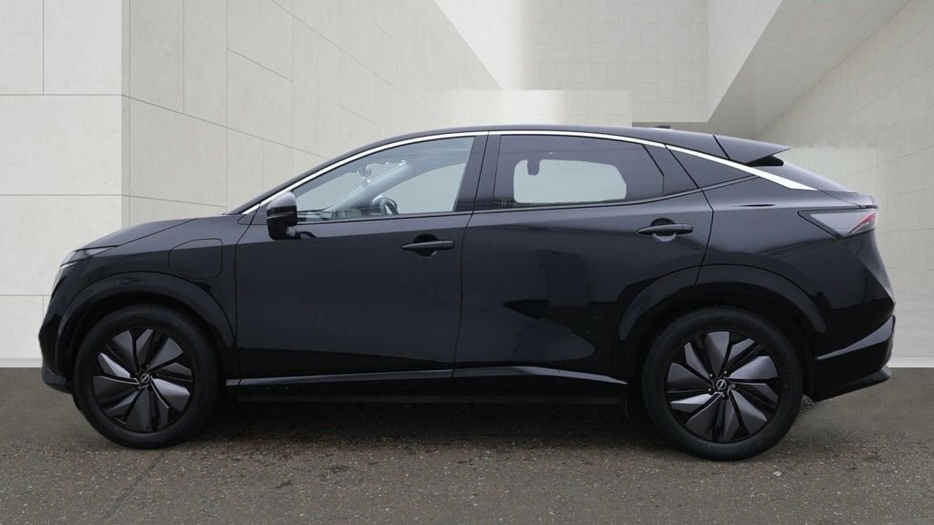 Nissan Ariya Suv Black #6