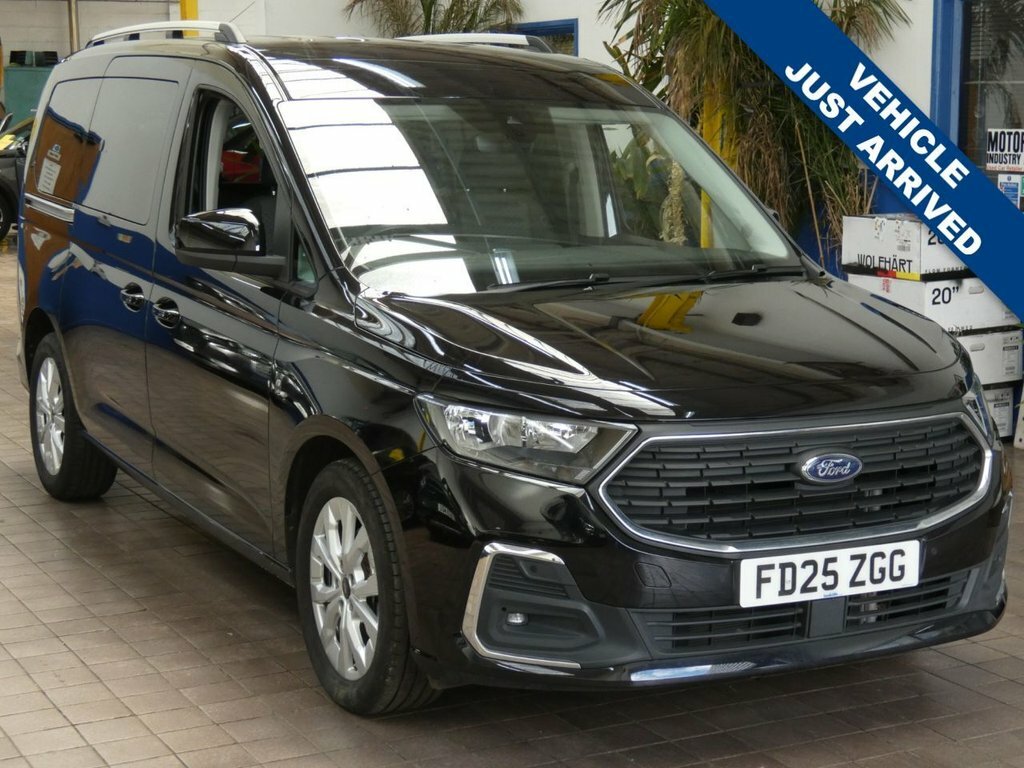 Ford Grand Tourneo Connect 2L Titanium Black