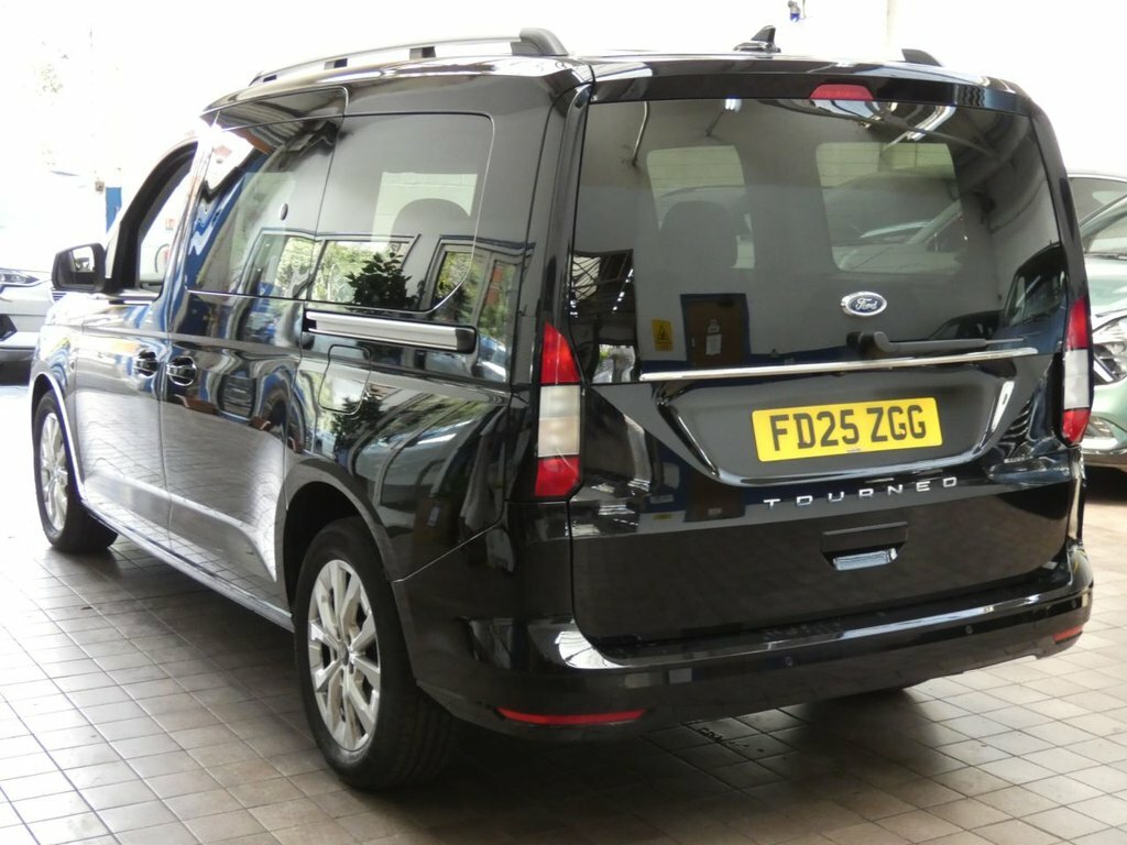 Ford Grand Tourneo Connect 2L Titanium Black #4
