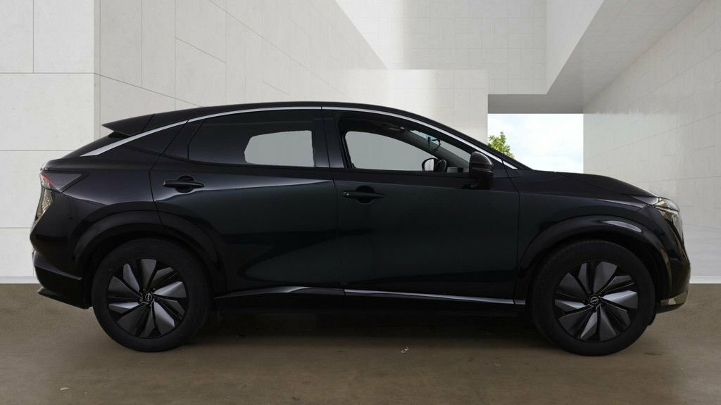 Nissan Ariya Suv Green #3