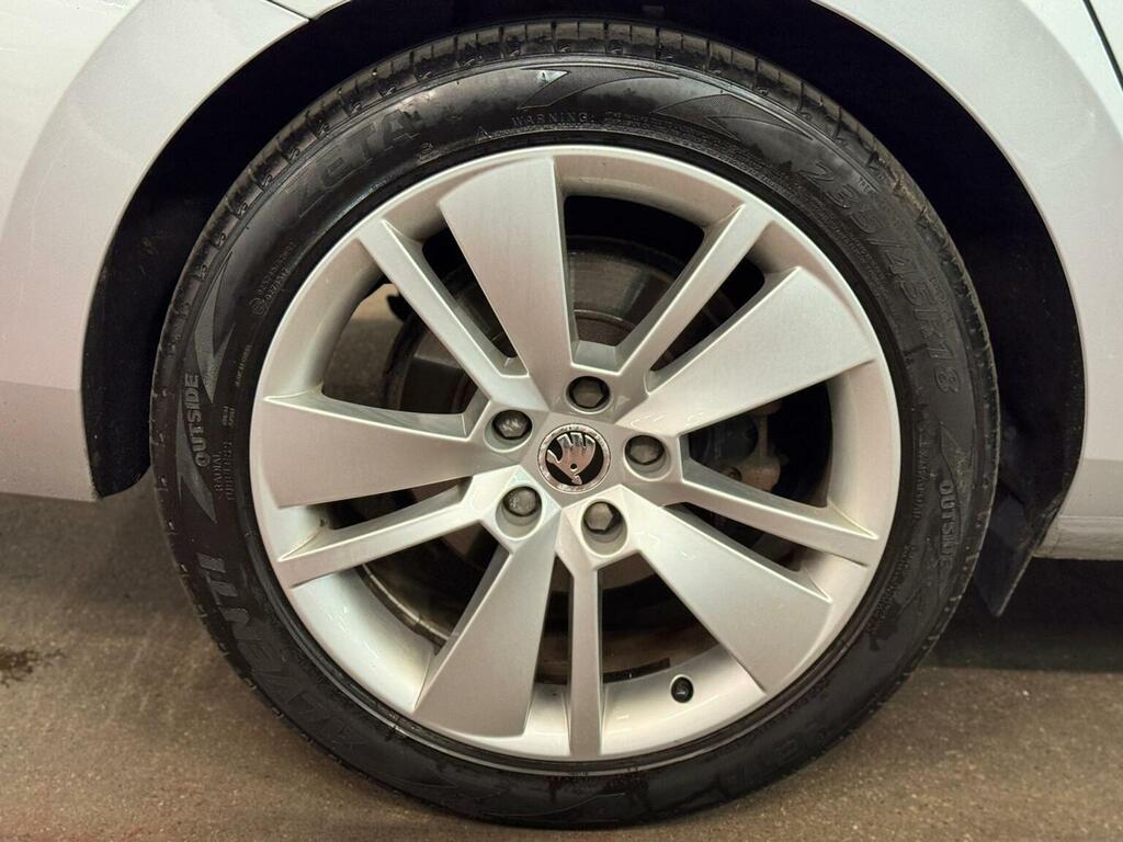 Skoda Superb 2.0 Tdi Cr Laurin Klement Dsg 7 Speed Esta Grey #16