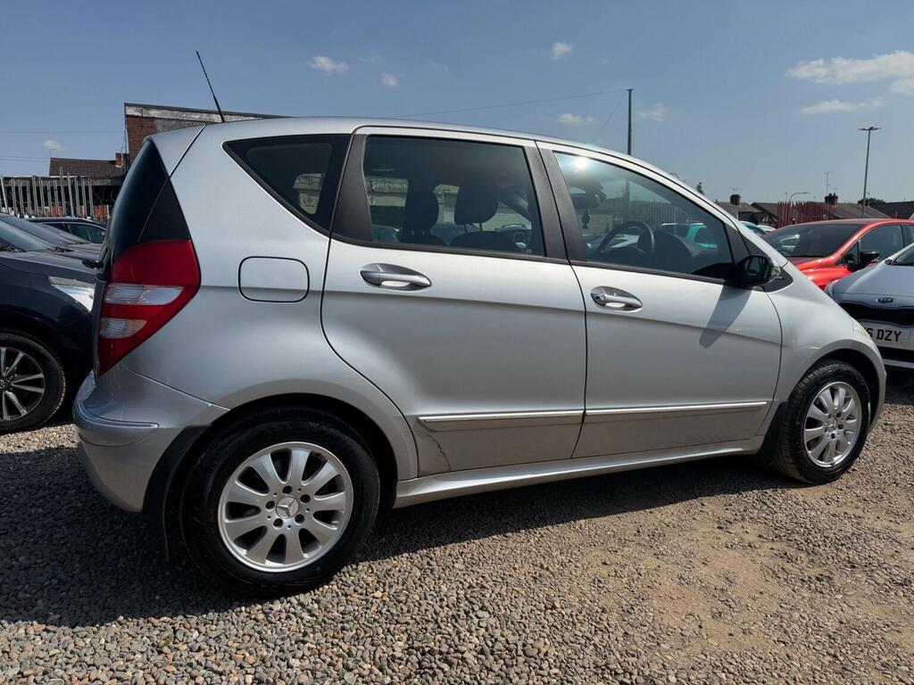Mercedes-Benz A Class 1.5 A150 Elegance Se Silver #4