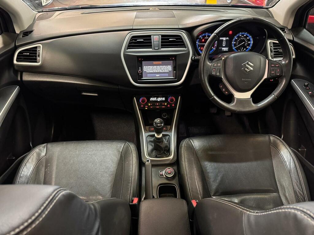Suzuki SX4 S Cross 1.6 Sz-t Euro 6 Red #34