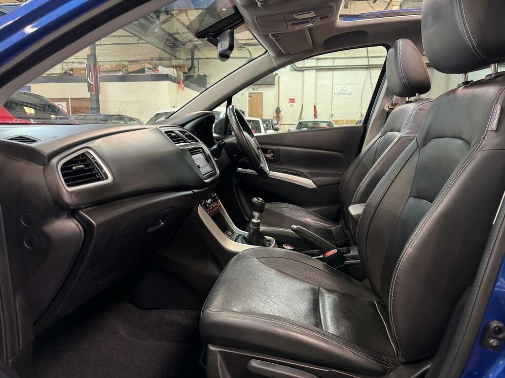 Suzuki SX4 S Cross 1.6 Sz-t Euro 6 Red #23