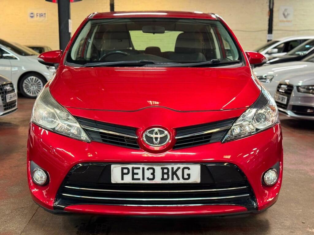 Toyota Verso 1.8 V-matic Icon Multidrive S Euro 5 Euro 5 Red #2