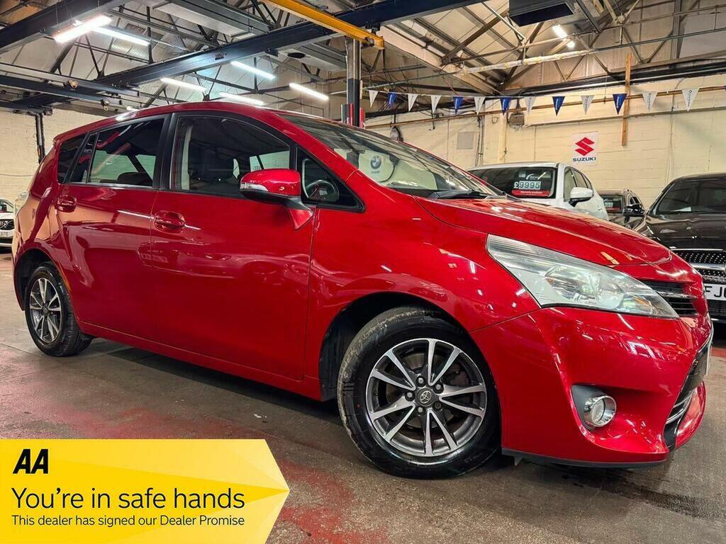 Toyota Verso 1.8 V-matic Icon Multidrive S Euro 5 Euro 5 Red