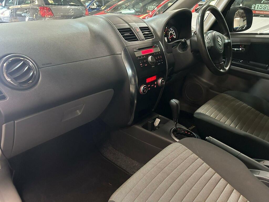Suzuki SX4 Hatchback Silver #12