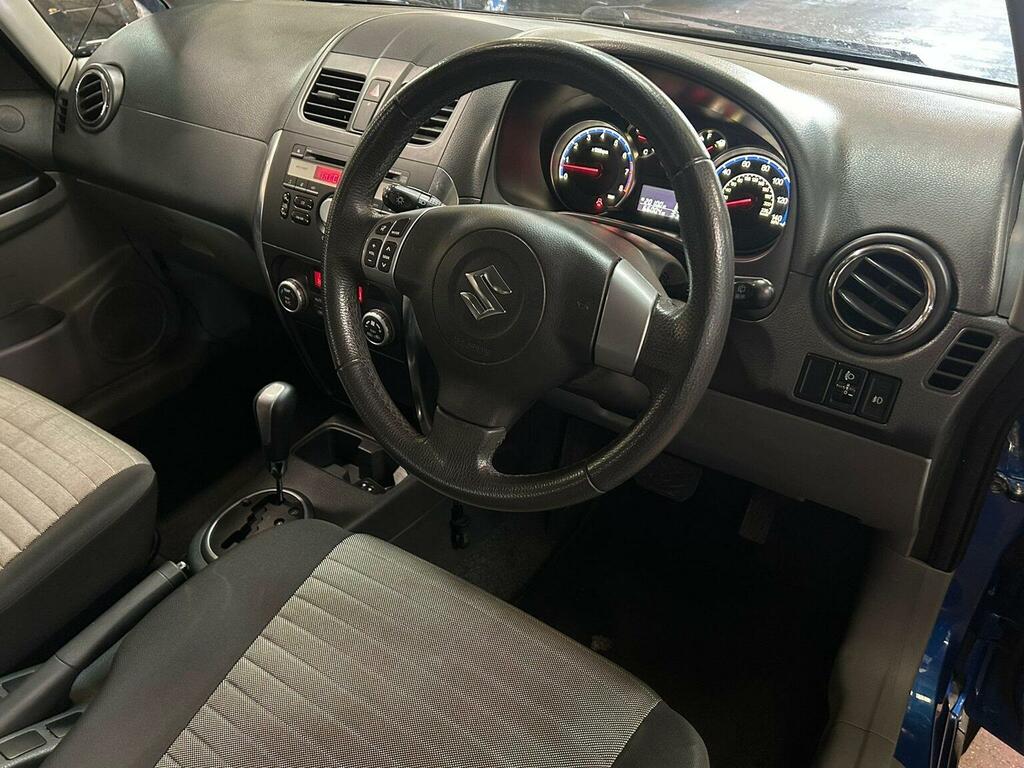 Suzuki SX4 Hatchback Silver #9