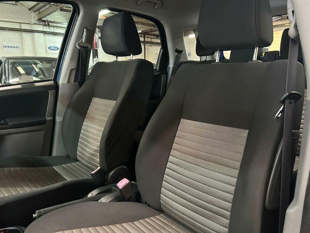 Suzuki SX4 Hatchback Silver #11