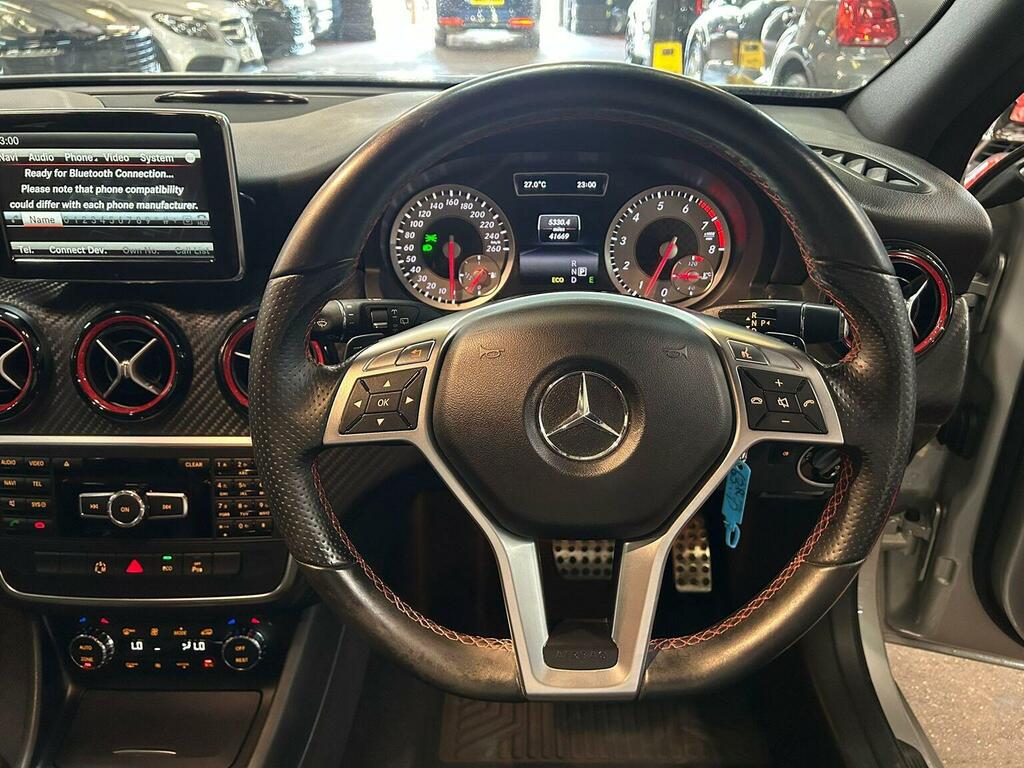 Mercedes-Benz A Class Hatchback 1.6 White #32