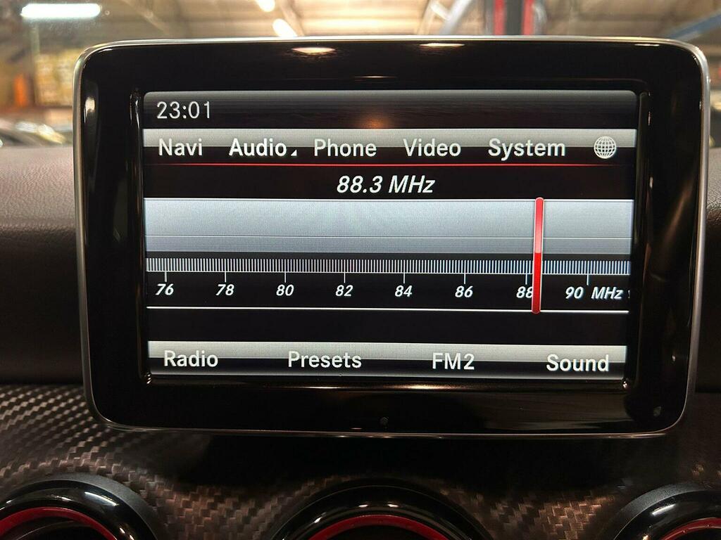 Mercedes-Benz A Class Hatchback 1.6 White #37