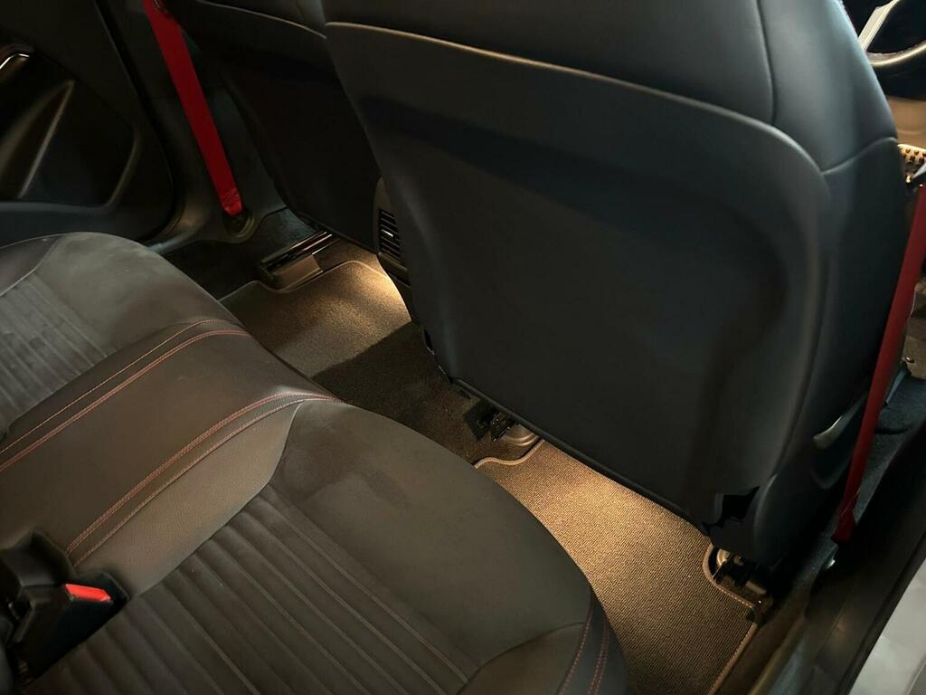 Mercedes-Benz A Class Hatchback 1.6 White #29