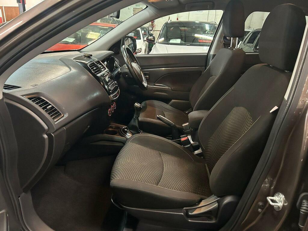 Mitsubishi ASX Hatchback White #14
