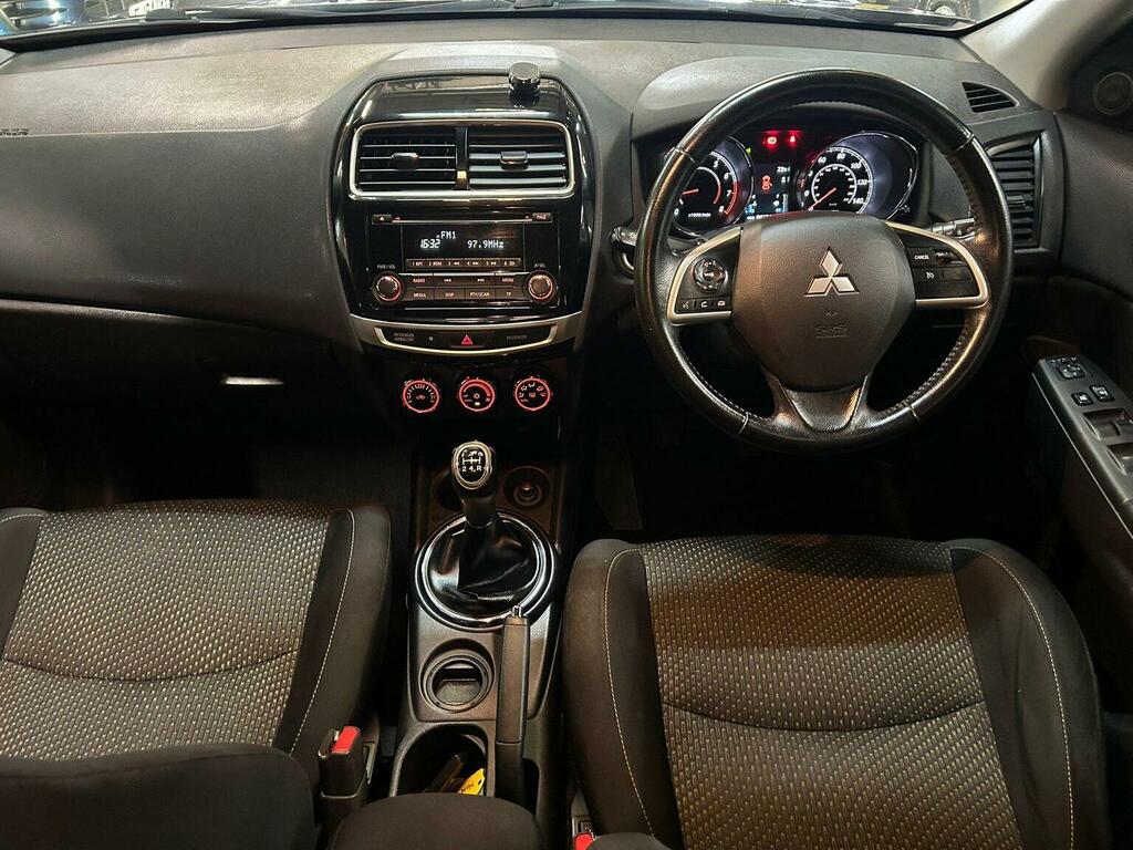 Mitsubishi ASX Hatchback White #25