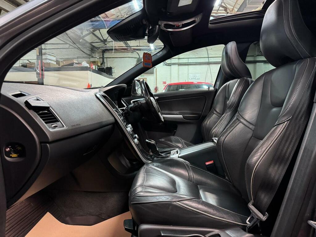 Volvo XC60 Red #24