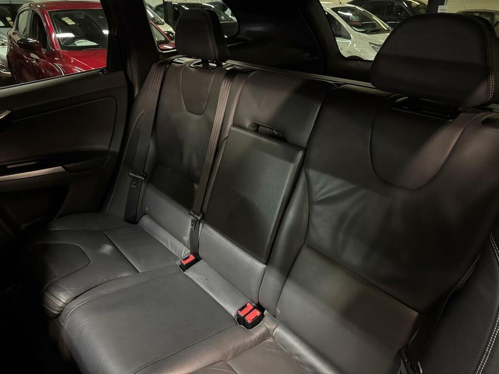 Volvo XC60 Red #31