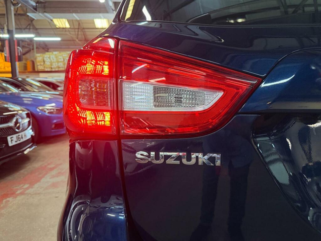 Suzuki SX4 S Cross White #7