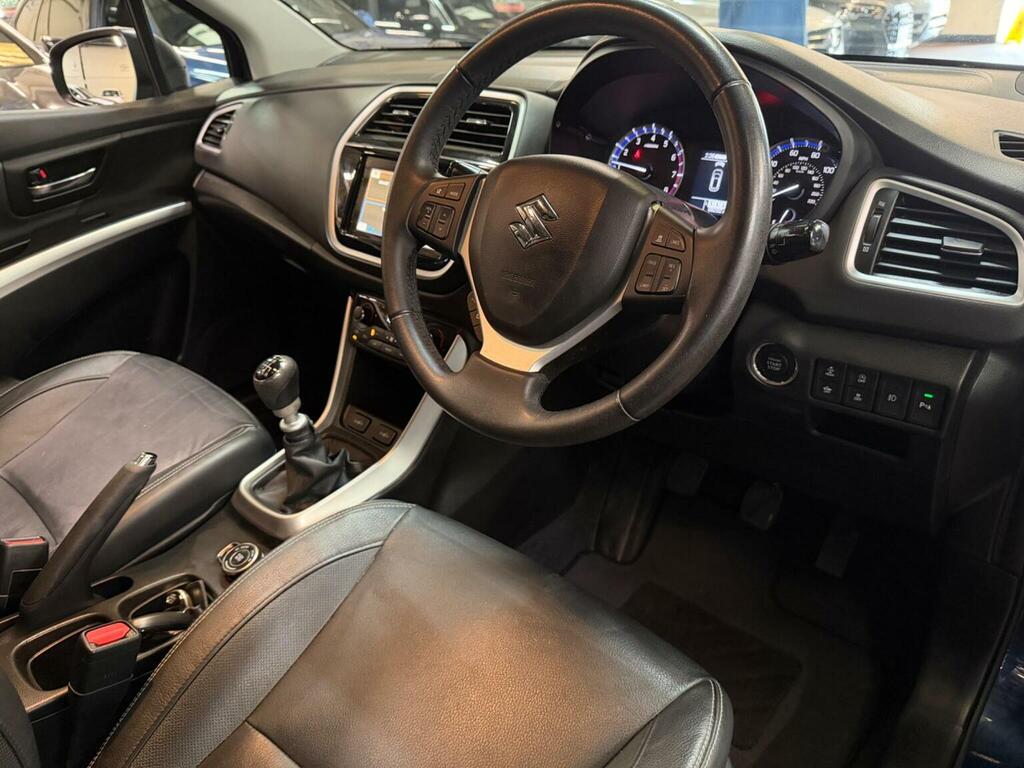 Suzuki SX4 S Cross White #13