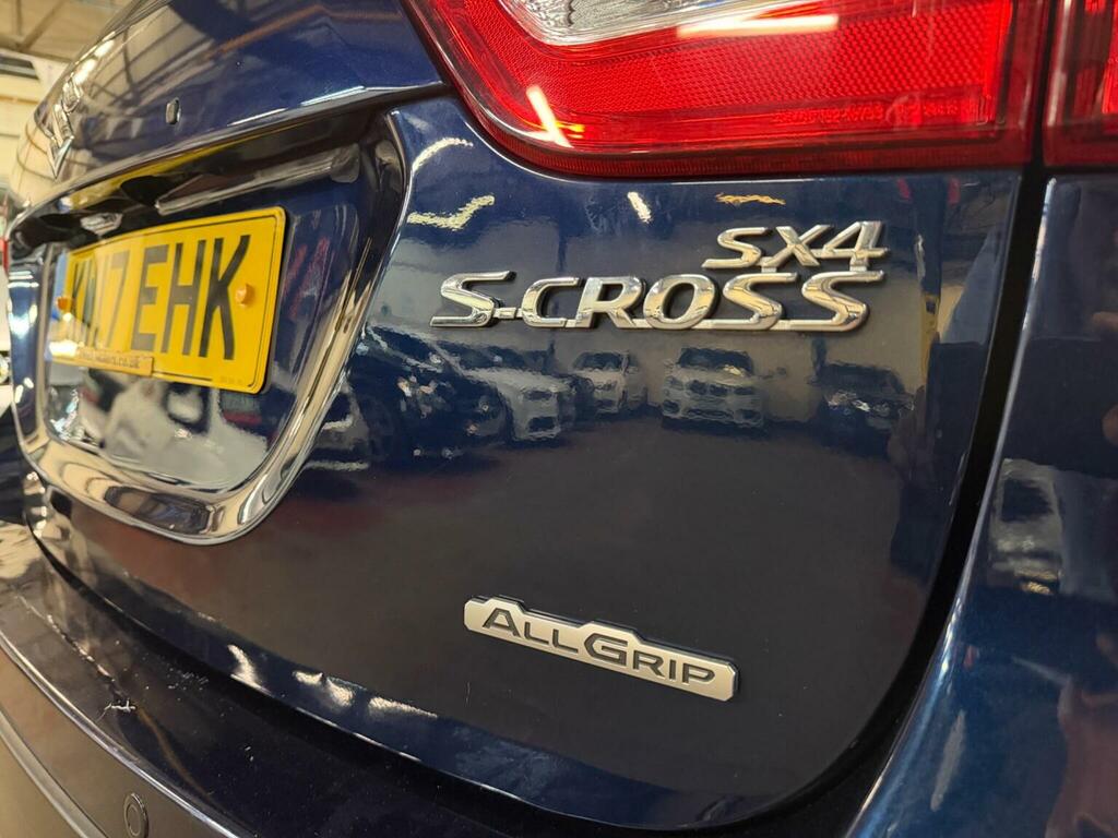 Suzuki SX4 S Cross White #10