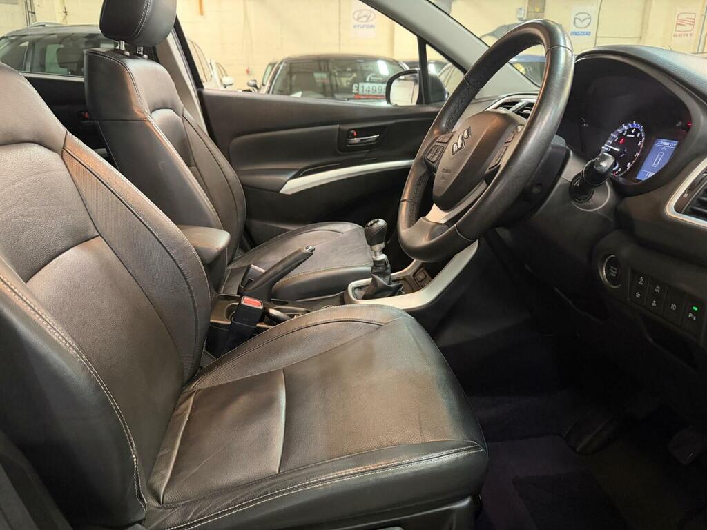 Suzuki SX4 S Cross White #12