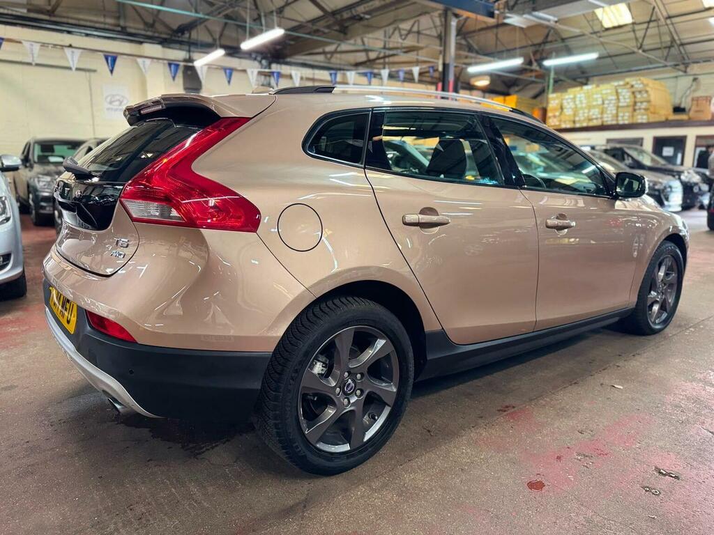 Volvo V40 Cross Country 2.0 T5 Lux Nav Hatchback Geartronic Awd Brown #6