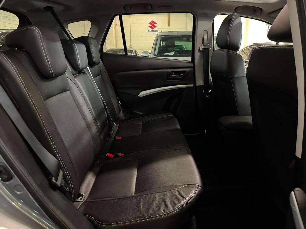 Suzuki SX4 S Cross Hatchback Red #28