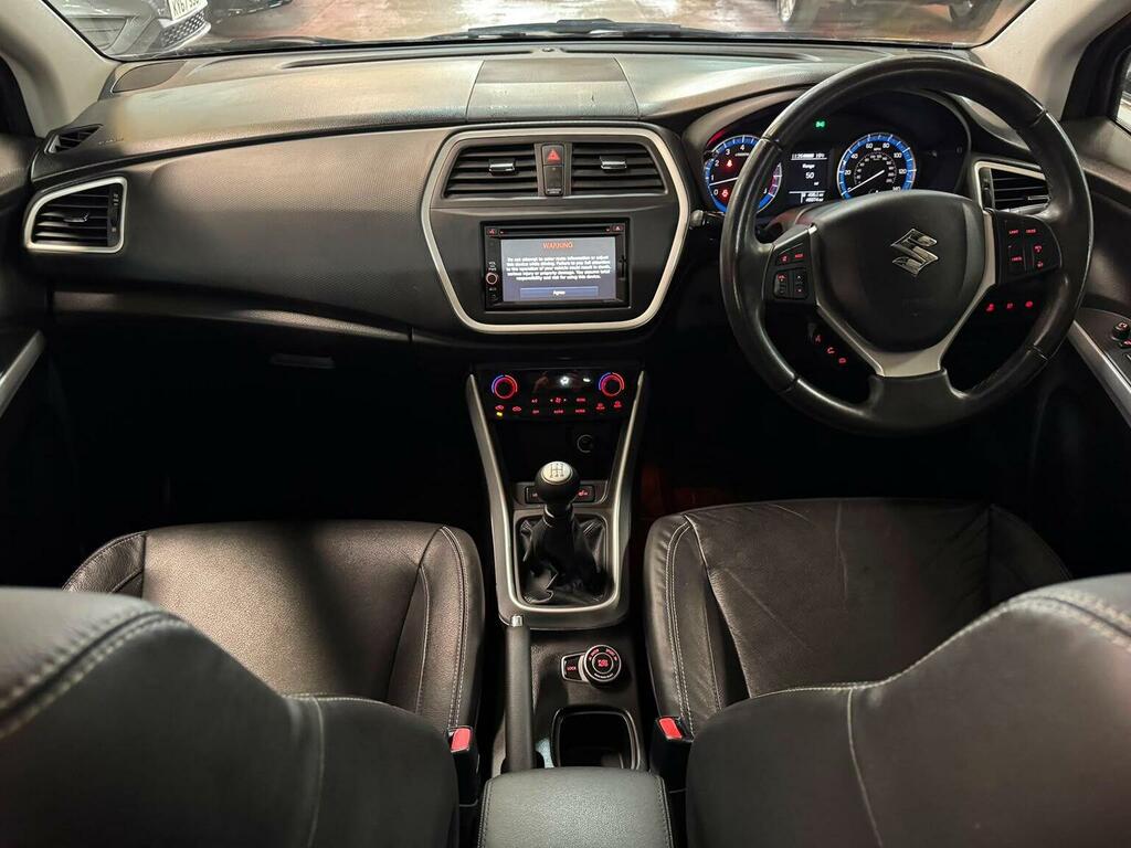 Suzuki SX4 S Cross Hatchback Red #34