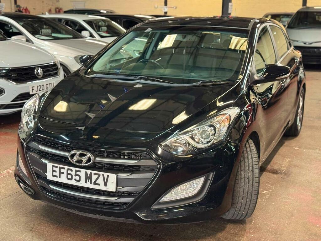 Hyundai I30 Crdi Se Nav Blue Drive White #11
