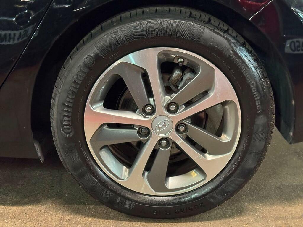 Hyundai I30 Crdi Se Nav Blue Drive White #17