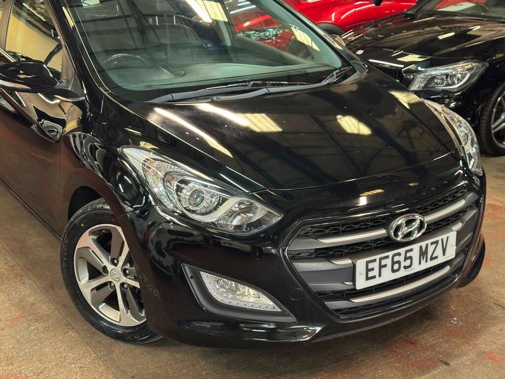 Hyundai I30 Crdi Se Nav Blue Drive White #9