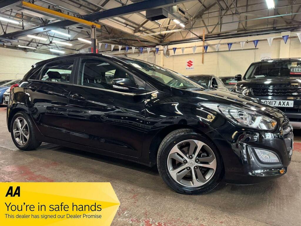 Hyundai I30 1.6 Crdi Blue Drive Se Nav Dct Euro 6 Ss Black