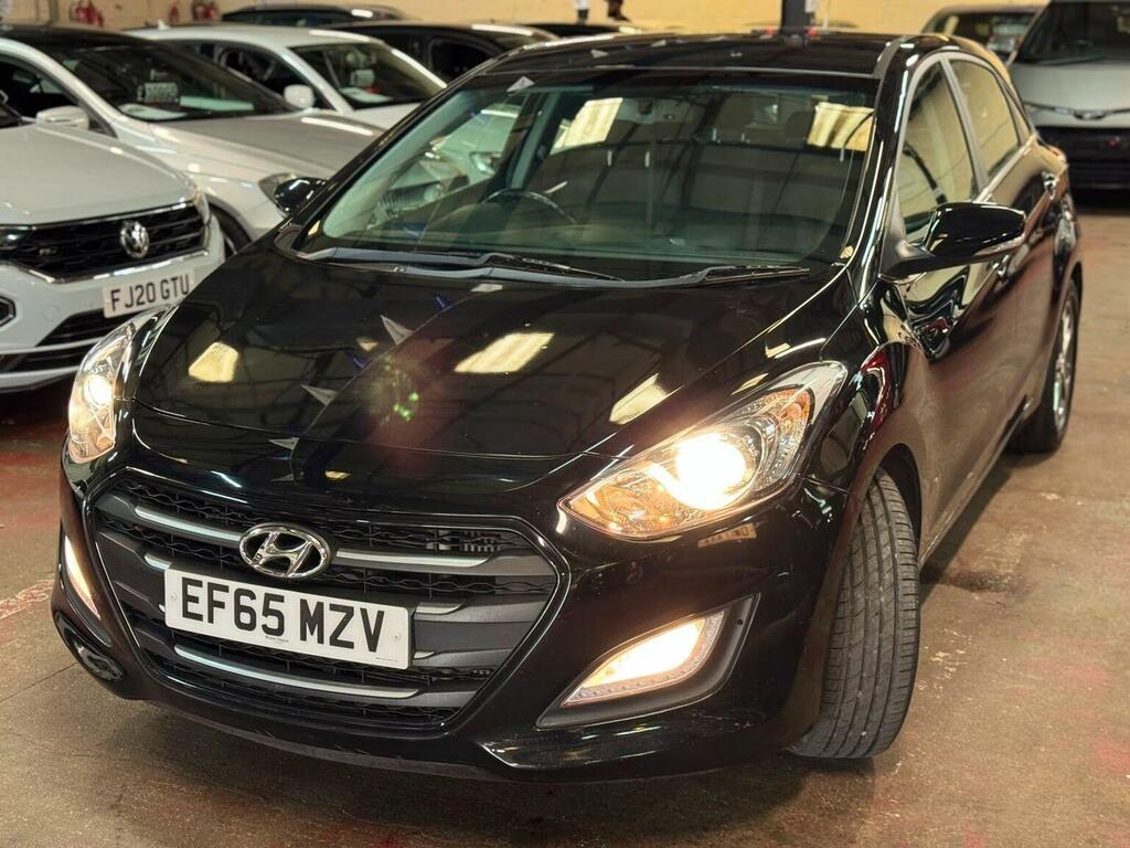 Hyundai I30 Crdi Se Nav Blue Drive White #12