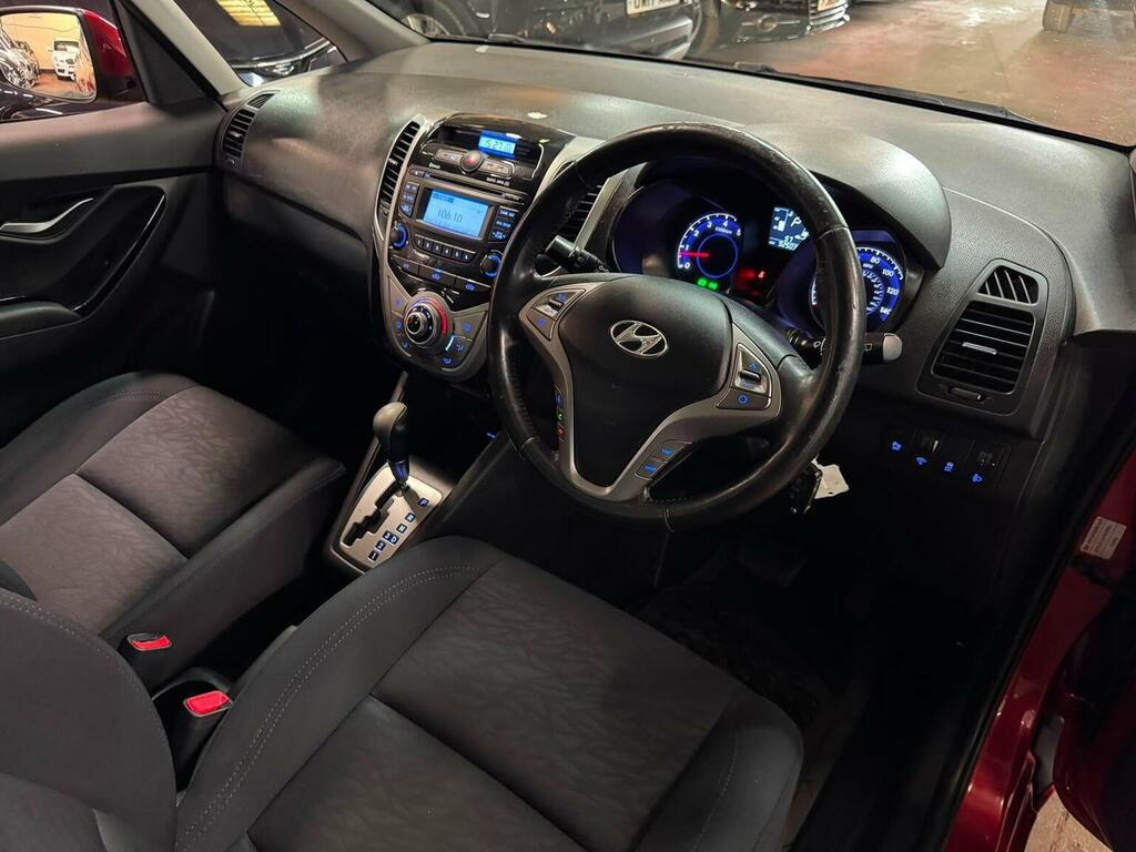 Hyundai Ix20 Hatchback 1.6 Active Euro 5 201161 Silver #21