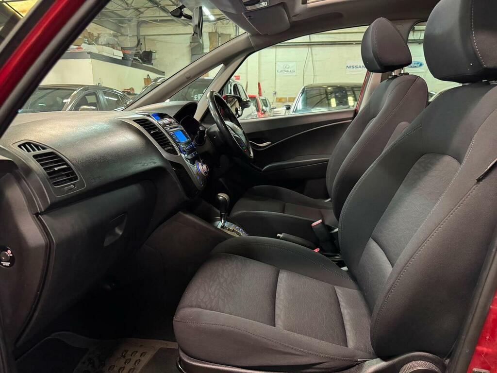 Hyundai Ix20 Hatchback 1.6 Active Euro 5 201161 Silver #23