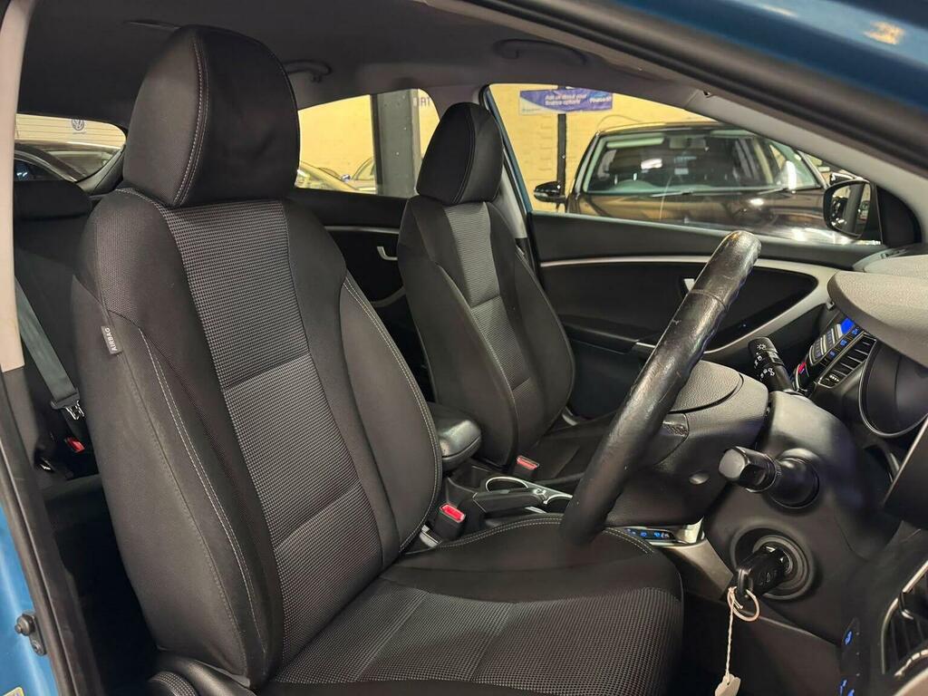 Hyundai I30 I30 Style Blue Drive Crdi Blue #18