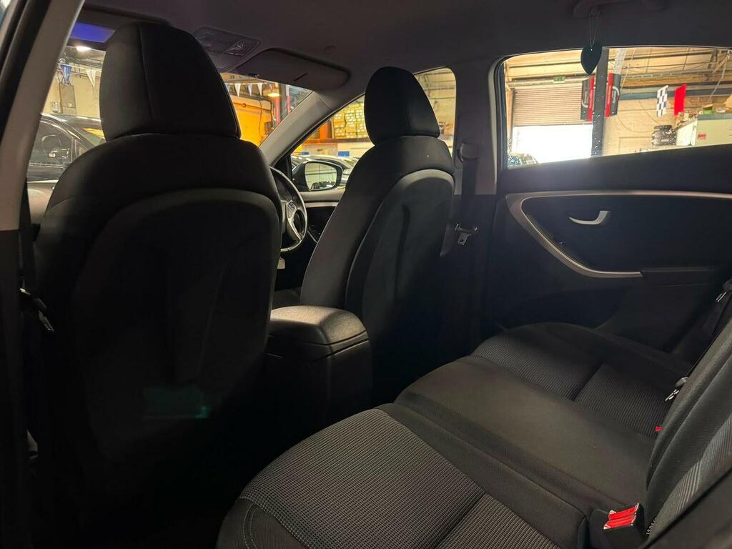 Hyundai I30 I30 Style Blue Drive Crdi Blue #30