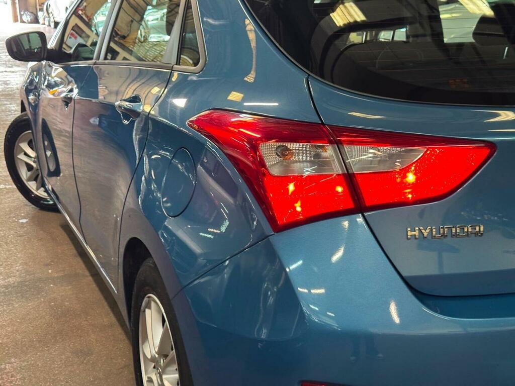 Hyundai I30 I30 Style Blue Drive Crdi Blue #16