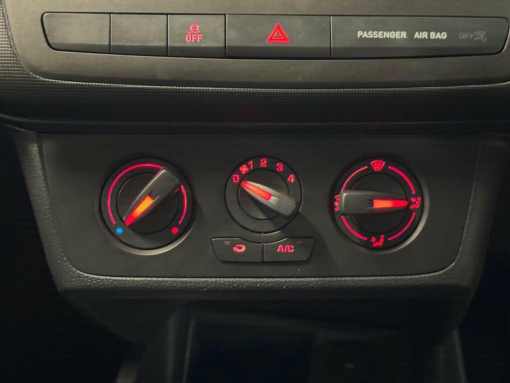 Seat Ibiza Seat Ibiza I-tech Tsi White #39