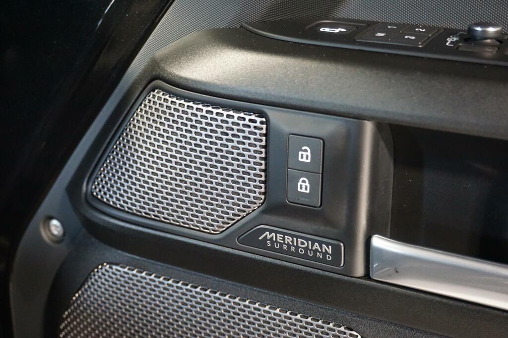 Land Rover Defender 110 3.0 D300 Mhev X Dynamic Hse Suv 4W Black #20