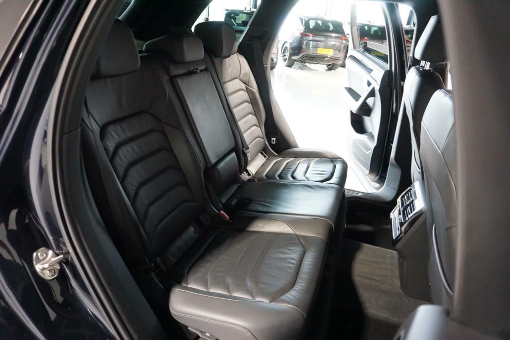 Volkswagen Touareg V6 Tdi Bluemotion Tech 262 Tip R-line White #47