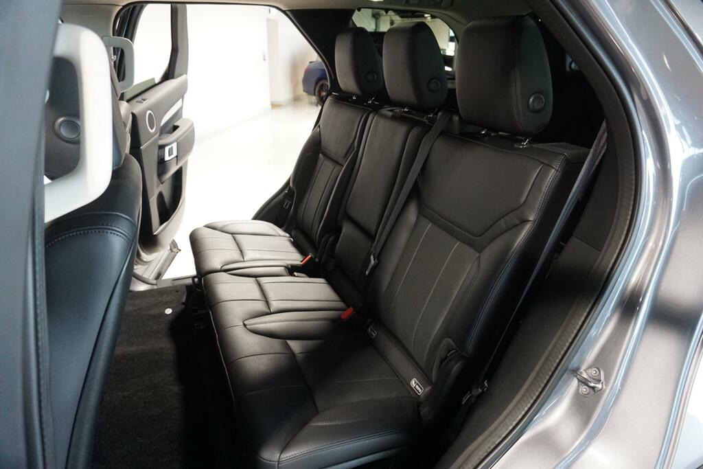Land Rover Discovery 2018 3.0 Sd V6 Hse Luxury Suv 4Wd Grey #11