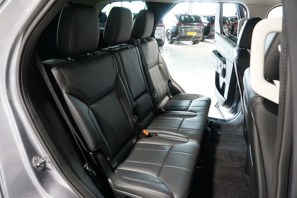 Land Rover Discovery 2018 3.0 Sd V6 Hse Luxury Suv 4Wd Grey #51